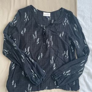 Universal Thread Long Sleeve Blouse Size Small